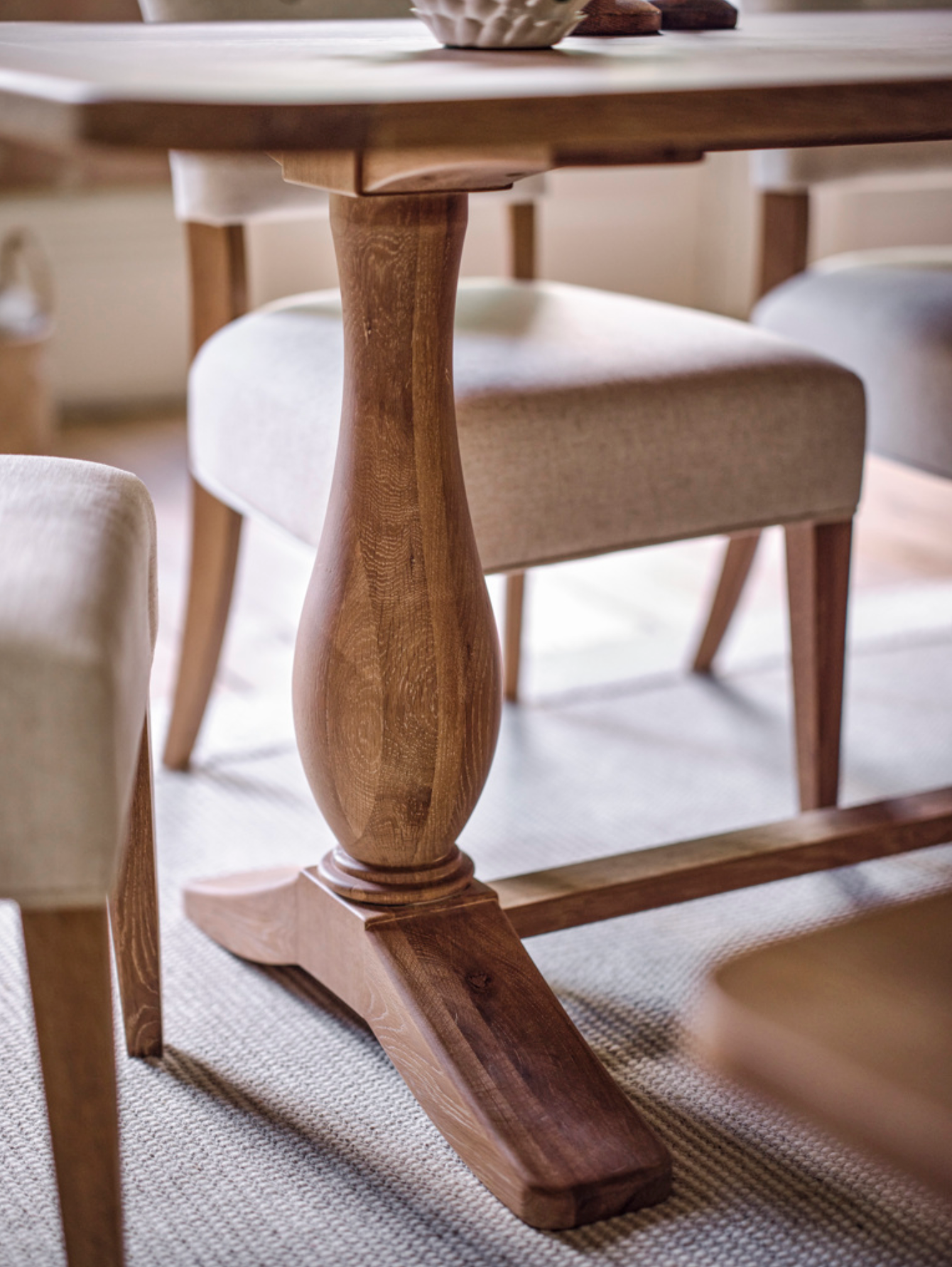 Cannes Dining Table