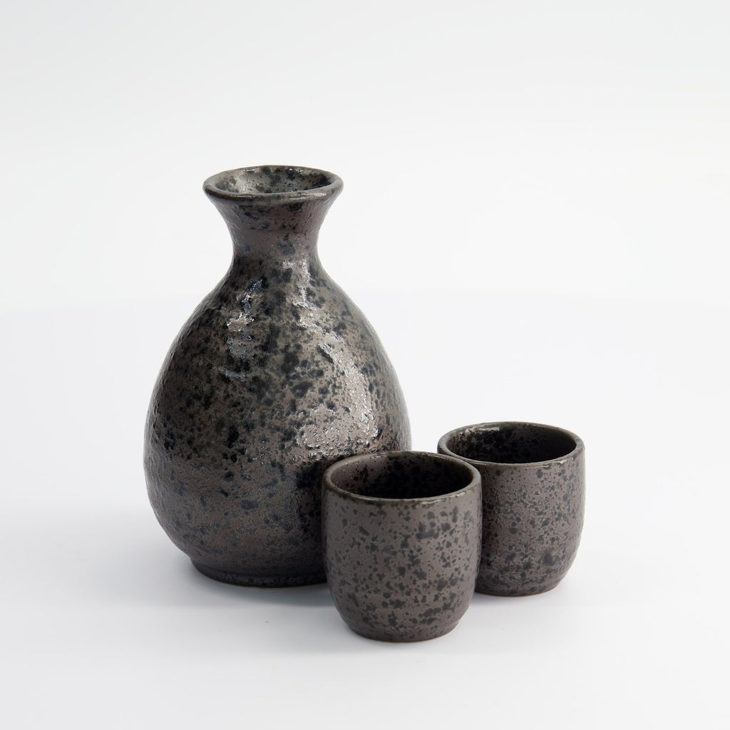 Kuro Tetsusabi Sake Set of 3 - Bottle & 2 Cups