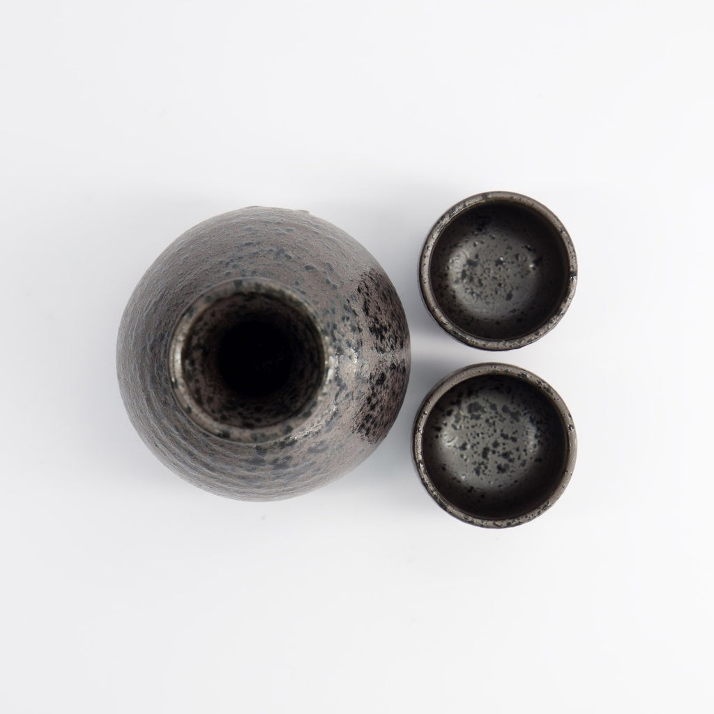 Kuro Tetsusabi Sake Set of 3 - Bottle & 2 Cups