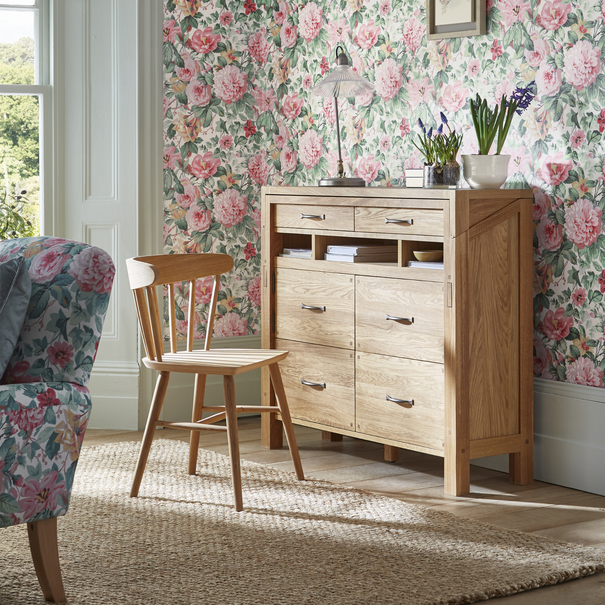 Milton Oak Bureau