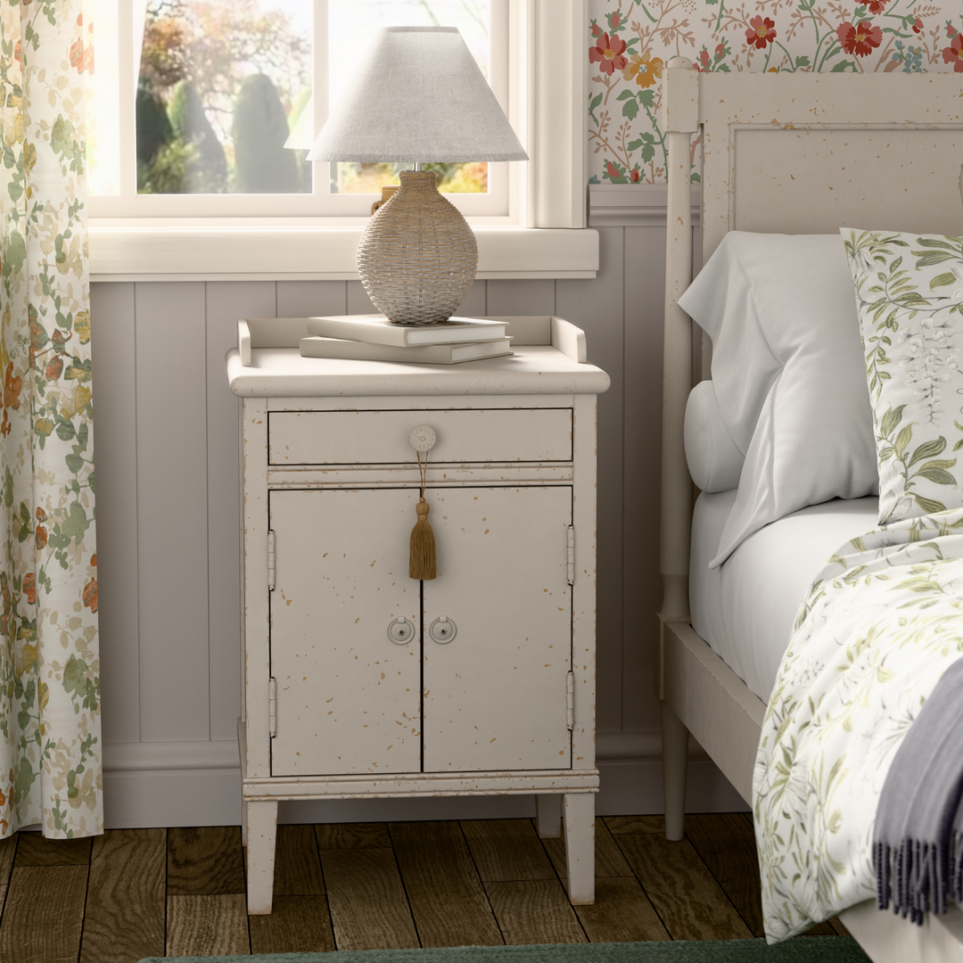 Annaside Antique White 2 Door 1 Drawer Bedside Cabinet