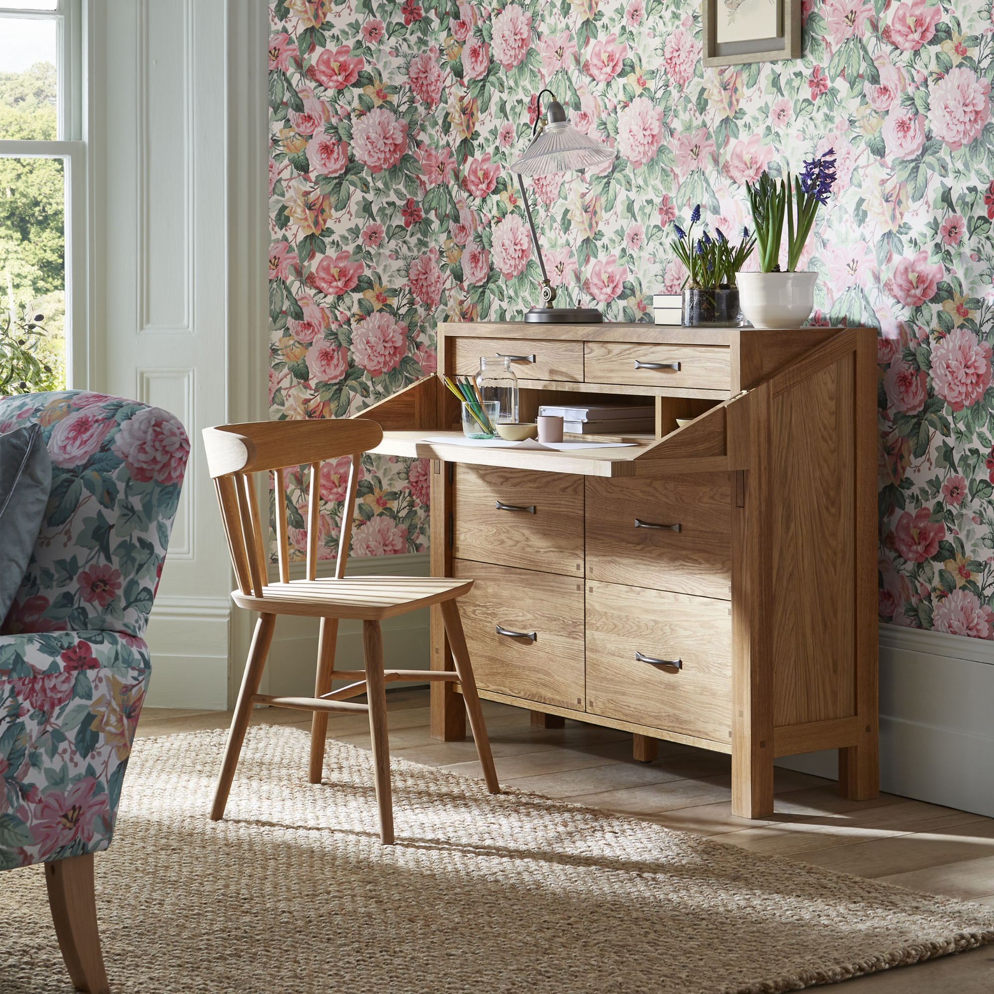 Milton Oak Bureau