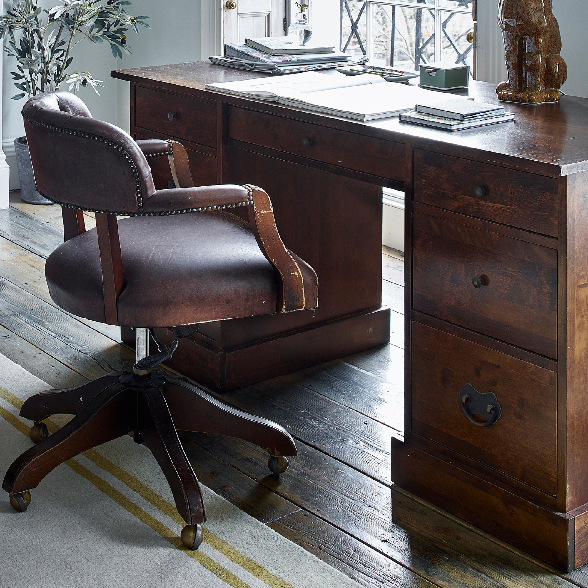 Garrat 7 Drawer Desk