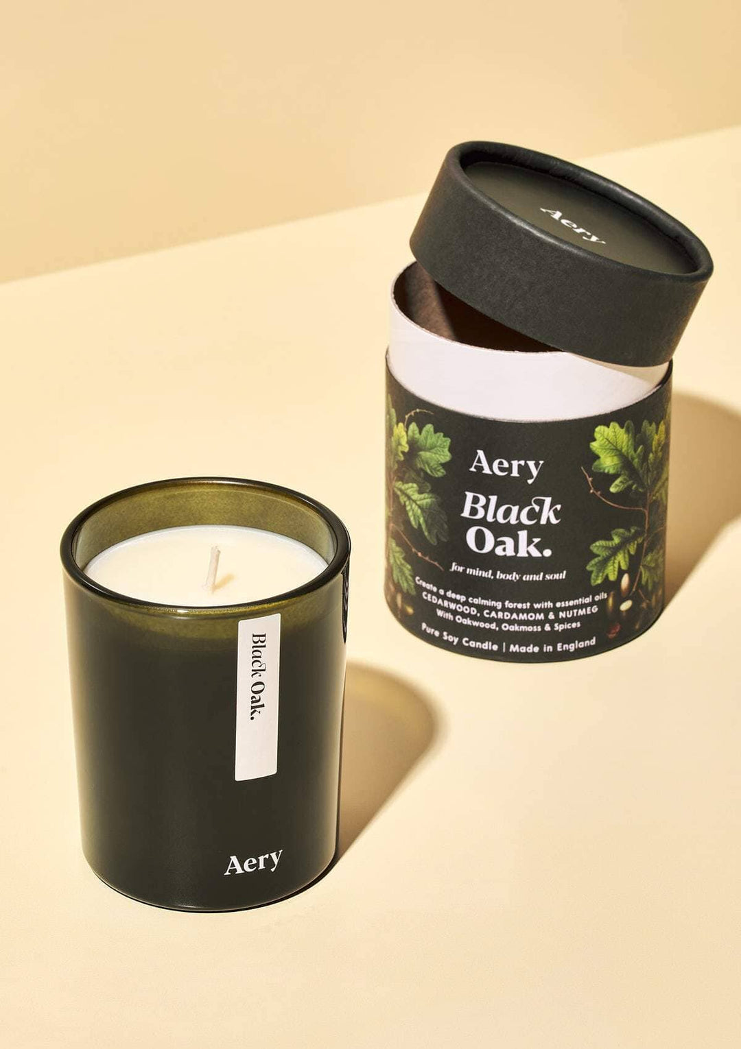 Black Oak Candle - Cedarwood, Cardamom & Nutmeg