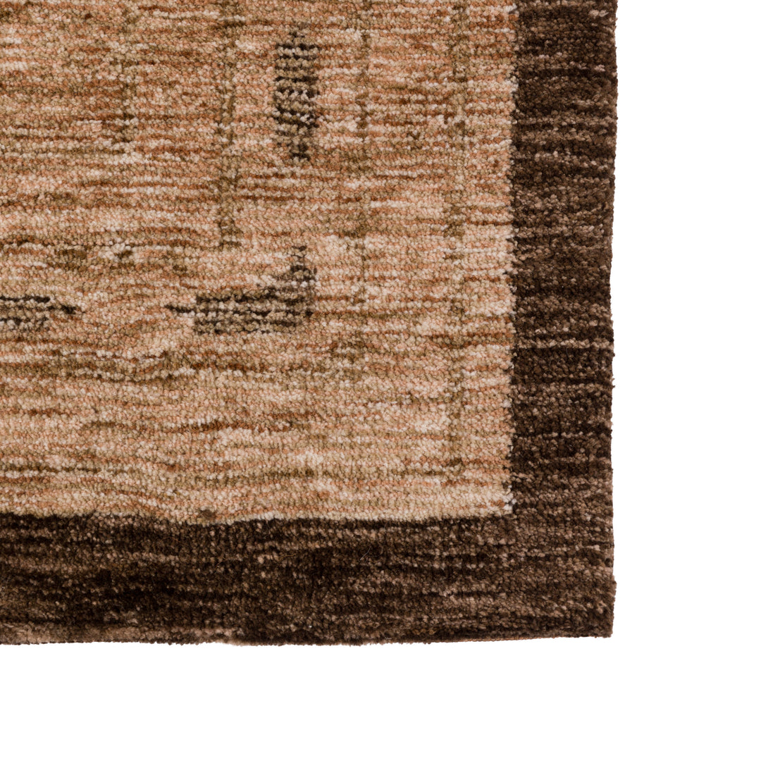Amica Traditional Rug - Tan