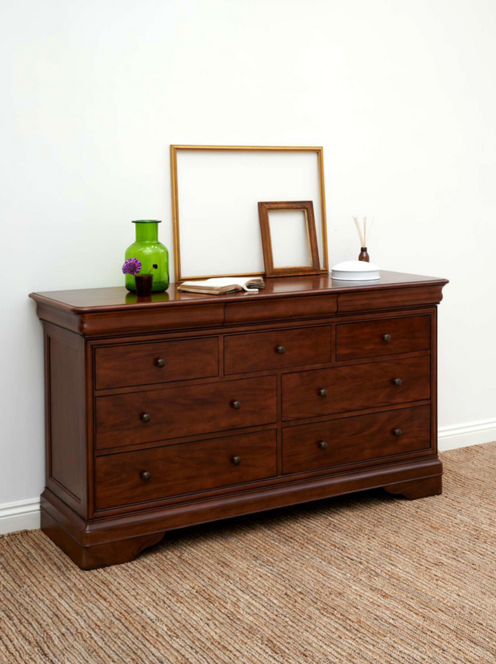 Antoinette Wide 7 Drawer Chest