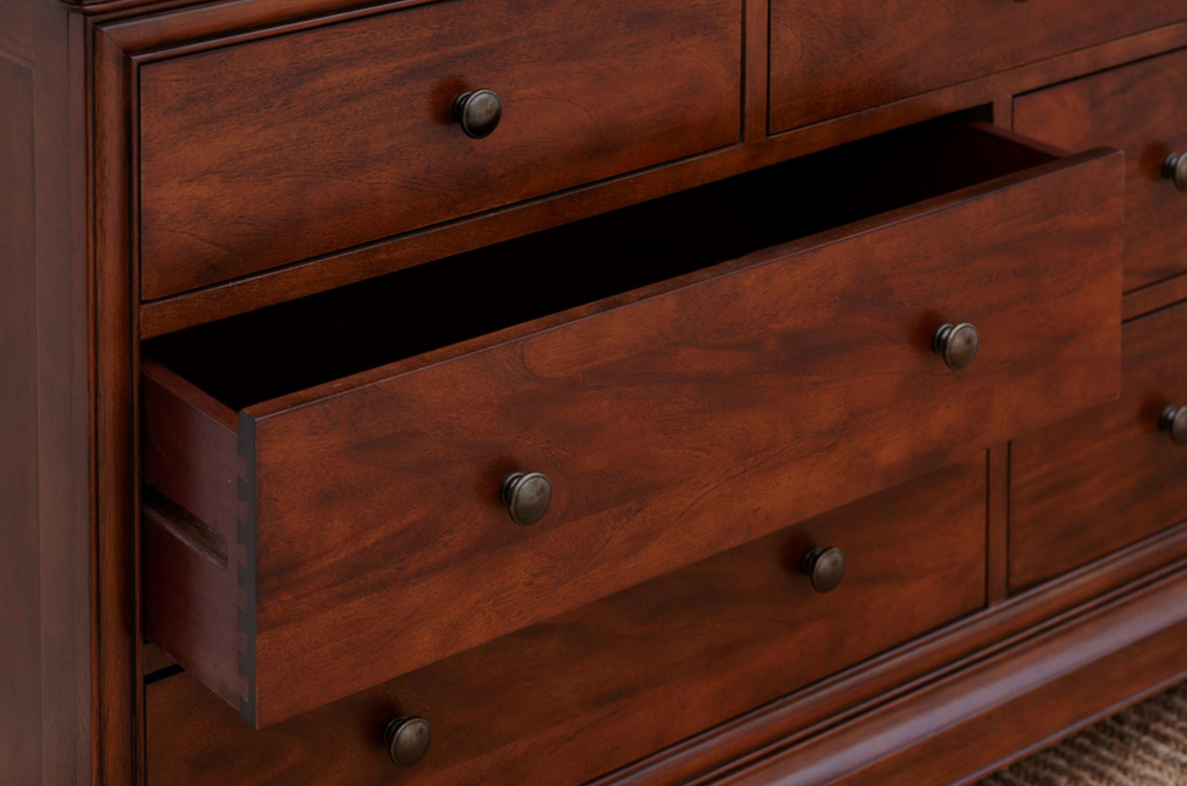 Antoinette Wide 7 Drawer Chest