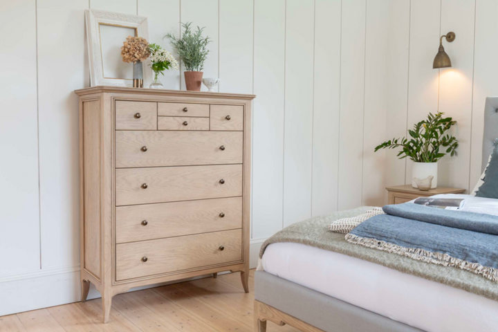 Toulon 8 Drawer Merchant Chest