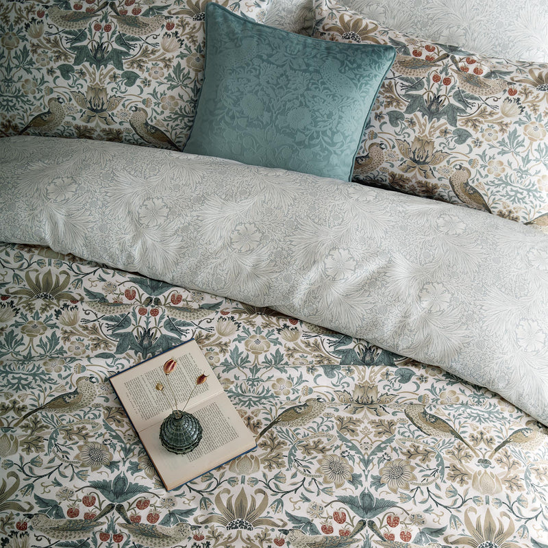 Strawberry Thief Hessian Bed Linen