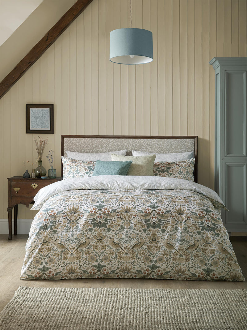 Strawberry Thief Hessian Bed Linen