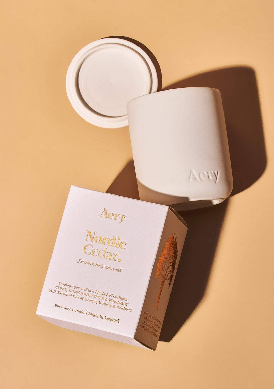 Nordic Cedar Candle - Cedar Cinnamon & Bergamot